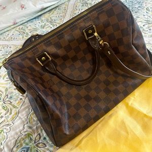 Louis Vuitton Damier speedy 30